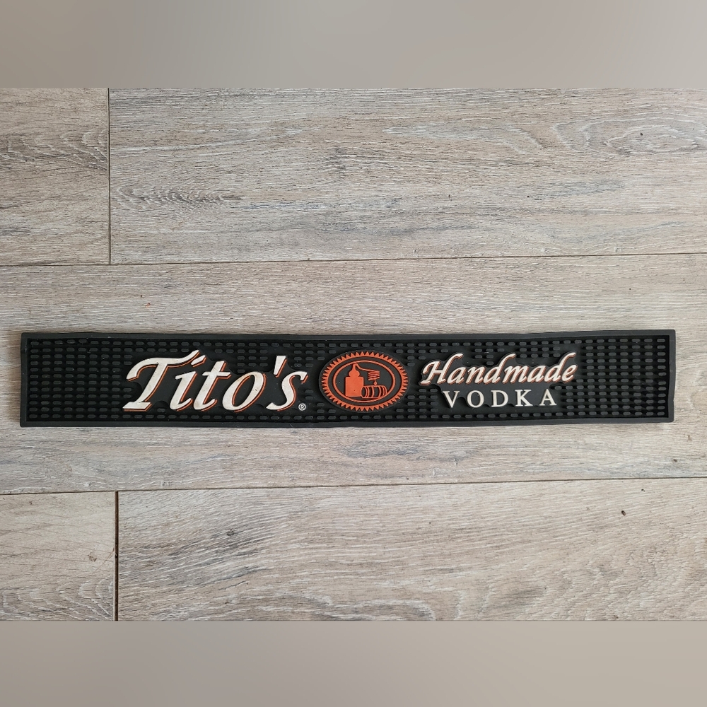 TITO'S HANDMADE VODKA BLACK RUBBER BAR RAIL SPILL MAT